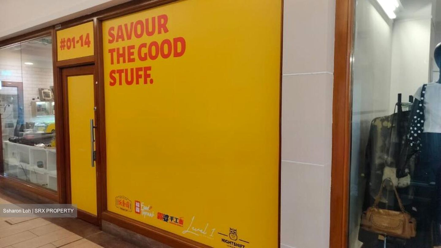 Burlington Square (D7), Retail #504329531